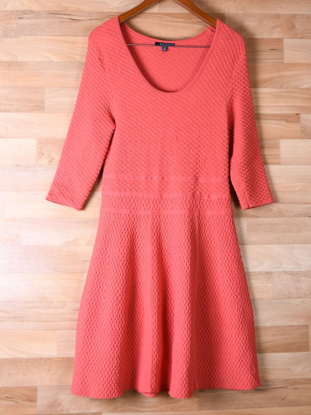 Eva Longoria heavyweight quilted midi coral dress-Size Medium